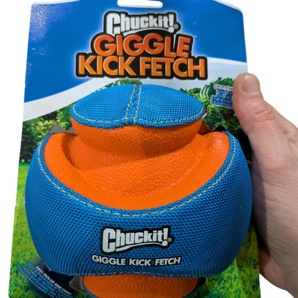 Chuckit Giggle Kick Fetch - unieke bal met grappig "giggle"-geluid